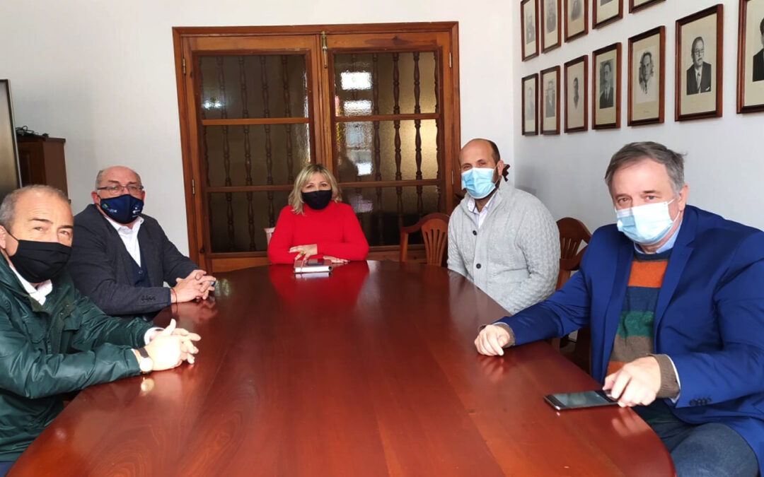 Buenavista del Norte recibe la visita de Manuel López, director general de Deportes del Gobierno de Canarias.